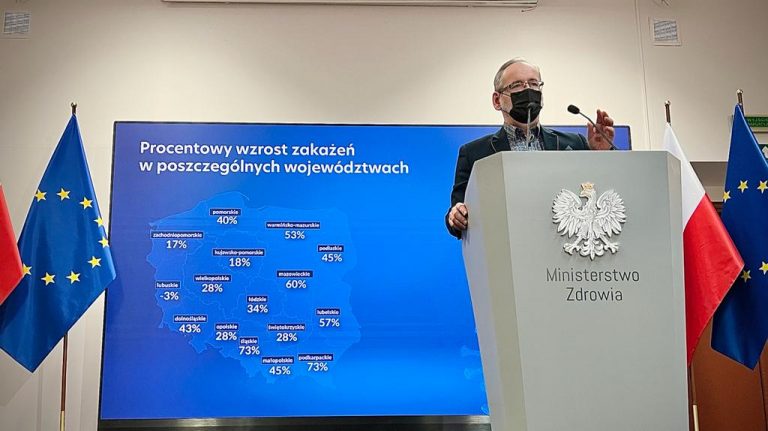 Administracja publiczna przejdzie na pracę zdalną. Minister zdrowia zapowiada zmianę w związku ze wzrostem liczby zakażeń