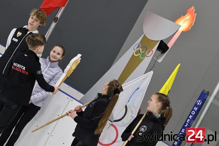 Olimpijski znicz w Świdnicy „zapłonął”, czas na walkę o medale! [FOTO]