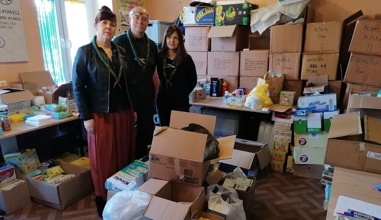 Dla Ukrainy to będzie straszna zima. Świdniccy harcerze zbierają ciepłą odzież i żywność