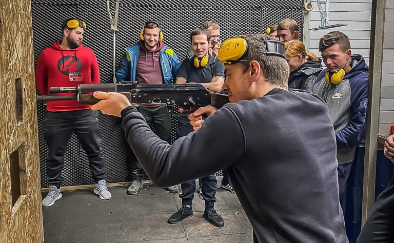 Ukraińcy szkolą się na świdnickiej strzelnicy. „Nie możemy siedzieć z założonymi rękami” [FOTO]