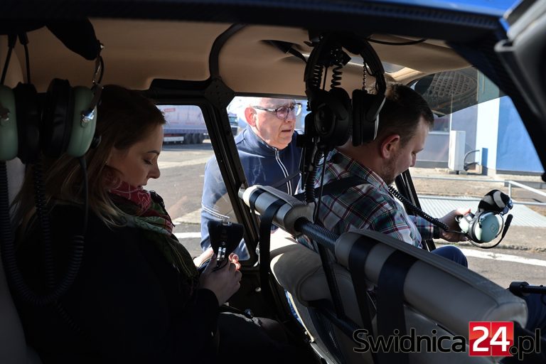 Helikopterem nad Świdnicą. Wylicytowali dla WOŚP i polecieli [FOTO/VIDEO]