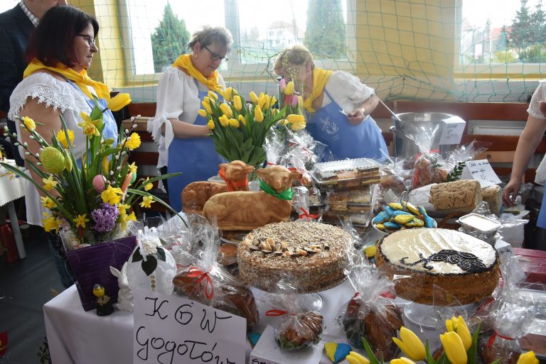 Wielkanocne pyszności w Pszennie. Dzisiaj kolejne kiermasze i jarmarki [FOTO]