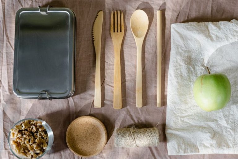 Bycie eco a catering dietetyczny – czy da się to pogodzić?