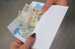 Kulisy samorządu: Płacisz-pracujesz