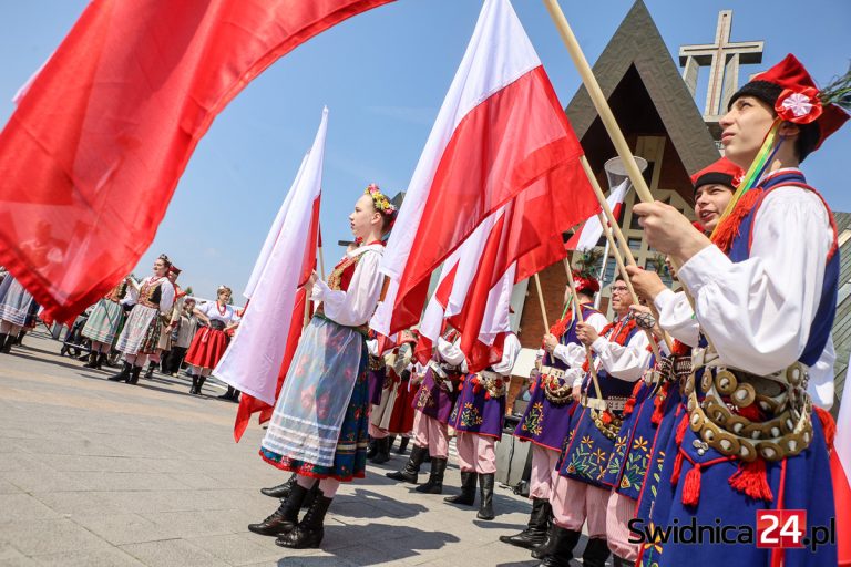 232 lata od uchwalenia Konstytucji 3 Maja. Uroczystości w powiecie świdnickim [PROGRAM]
