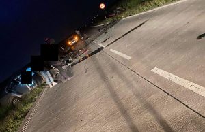 21-latka i 67-latek zginęli w czołowym zderzeniu na łączniku