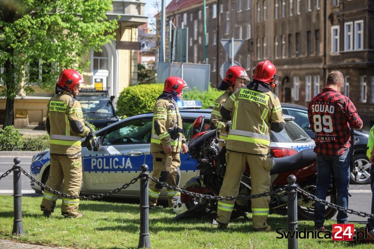 Zderzenia auta z motocyklem na placu Grunwaldzkim [FOTO]