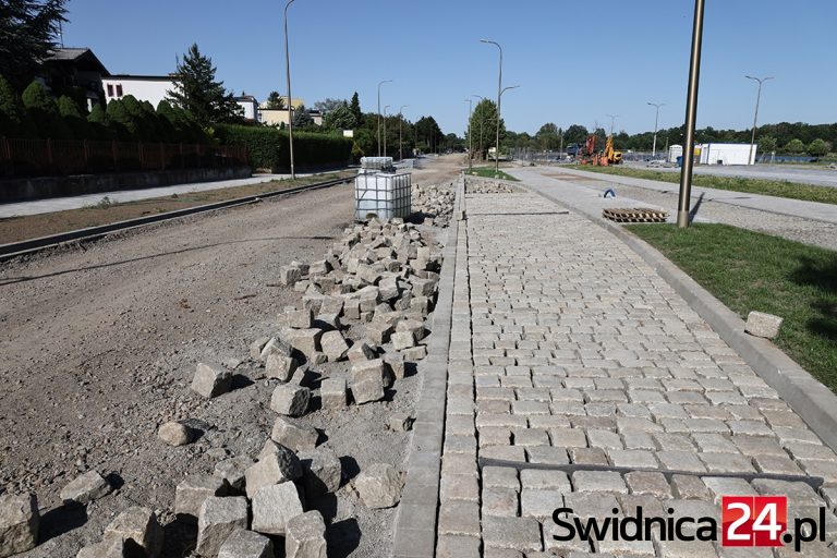 Polna Droga w przebudowie. Będzie wzbudzana sygnalizacja świetlna, powstaną wyniesione przejścia dla pieszych [FOTO]