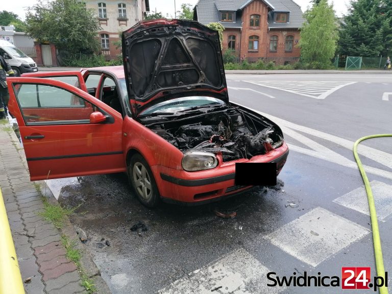 Kolejny pożar samochodu [FOTO]