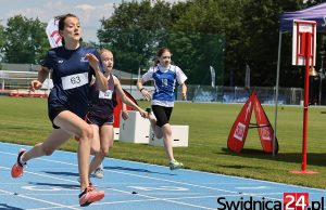 Lekkoatletyczny mityng na stadionie w Świdnicy