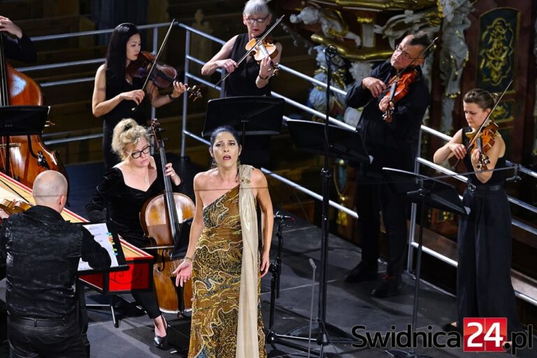 Znana śpiewaczka operowa Vivica Genaux i  Capella Cracoviensis zainaugurowali XXIII Festiwal Bachowski [FOTO]