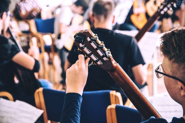 Rozpoczynają się koncerty Summer Guitar Festival w Krzyżowej [PROGRAM]