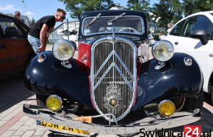 Perełki motoryzacji, pokaz ratownictwa i atrakcje dla najmłodszych. XI Żarowskie Spotkanie Miłośników Motoryzacji coraz bliżej