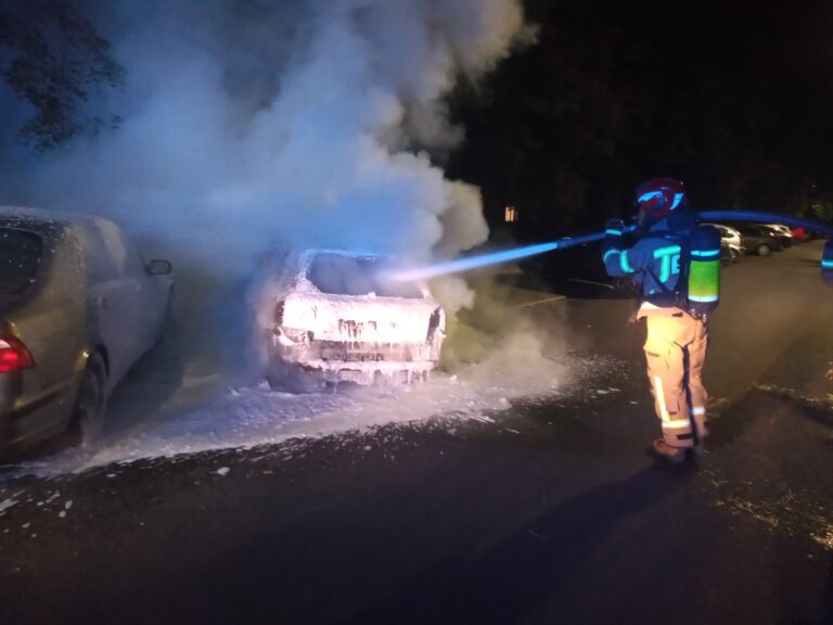 Spłonął samochód. To mogło być podpalenie