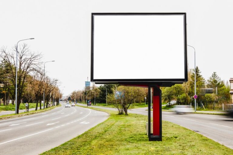 Reklamy zewnętrzne – jak przyciągnąć uwagę potencjalnych klientów?