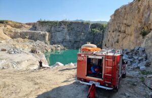 Wypadek w kamieniołomie Kantyna. Mężczyzna spadł ze skarpy