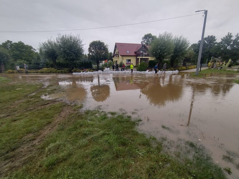 Gmina Marcinowice. Szacowanie strat po powodzi