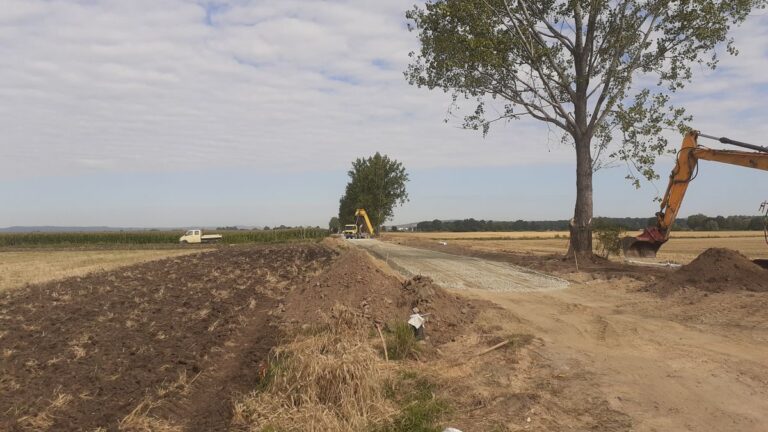 Nowe drogi dojazdowe do pól we wsiach Granica, Tomkowice, Godzieszówek