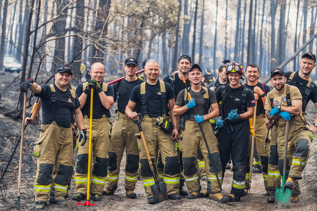 Les pompiers de Świednice et Świebodzic éteignent un incendie de forêt en France.  Mission à mi-chemin – Swidnica24.pl