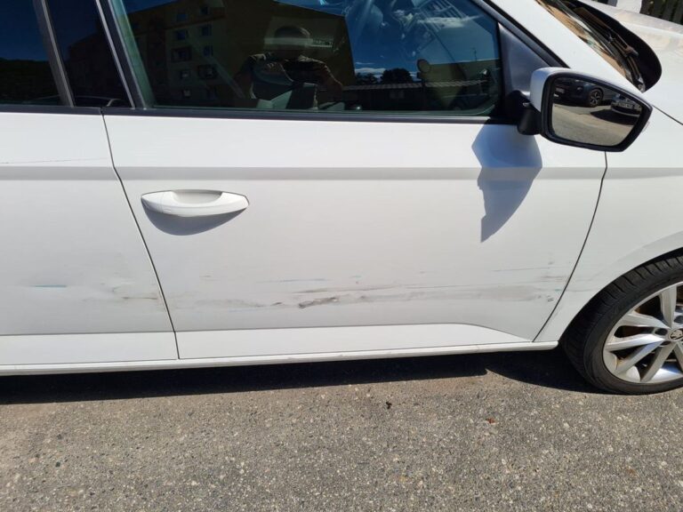 Uszkodził inne auto i uciekł zostawiając za sobą lusterko. Jest apel o pomoc w ustaleniu sprawcy