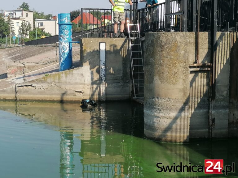 Zawiodła uszczelka. Awaria przy zaporze zalewu Witoszówka usunięta