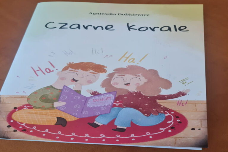„Czarne korale”. Autorka „Dziewczyn z Gross-Rosen” dla dzieci
