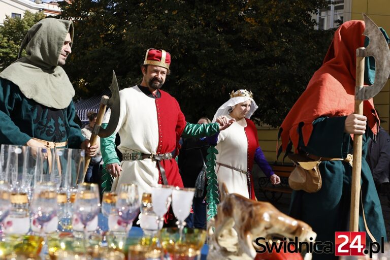 Książę Bolko II Mały z wizytą na świdnickim Rynku [FOTO]