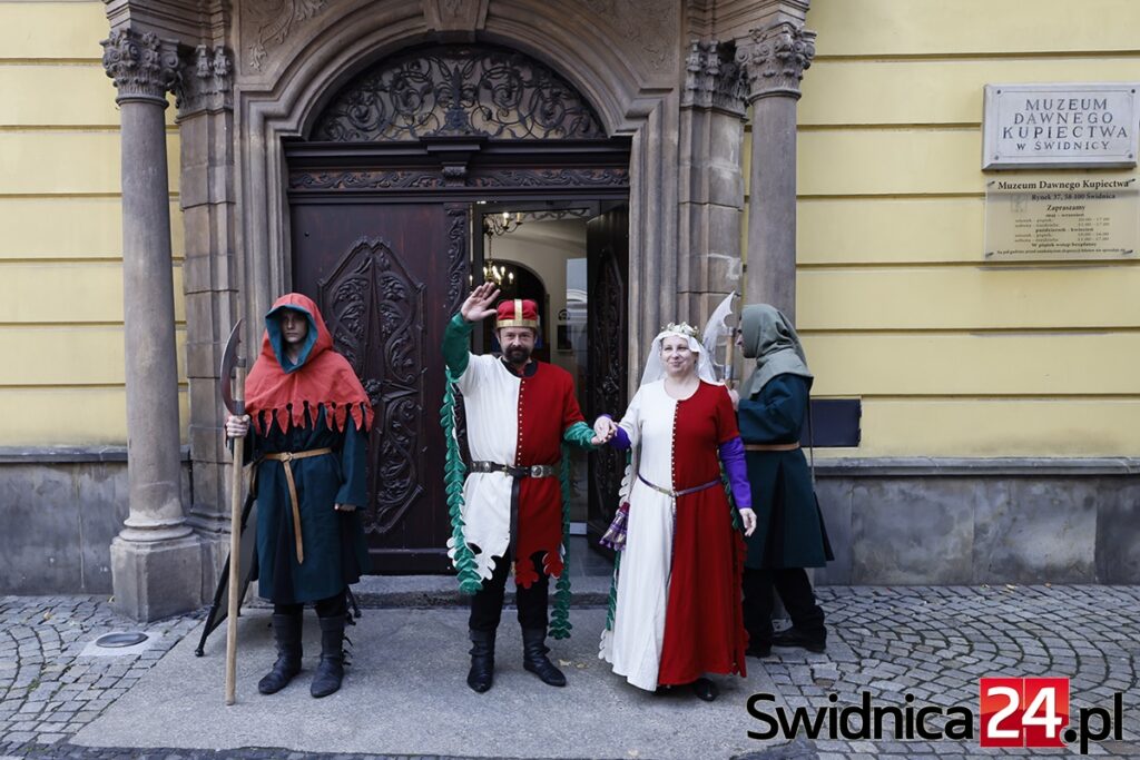 Książę Bolko II Mały z wizytą na świdnickim Rynku [FOTO] Swidnica24