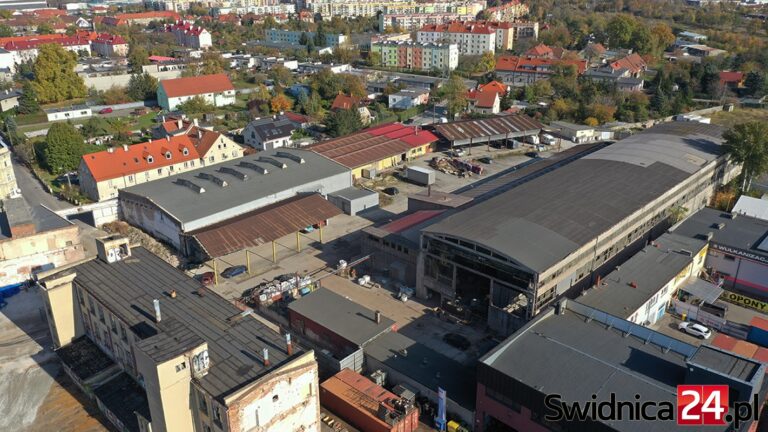 Punkt zbierania odpadów na Zarzeczu. Procedury zawieszone