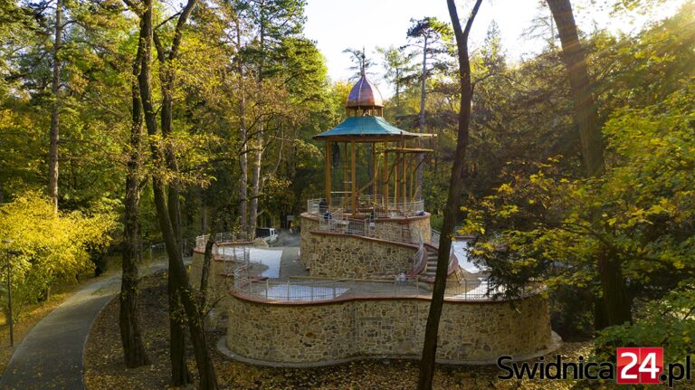 Odbudowa magicznego zakątka Parku Młodzieżowego na finiszu [FOTO]