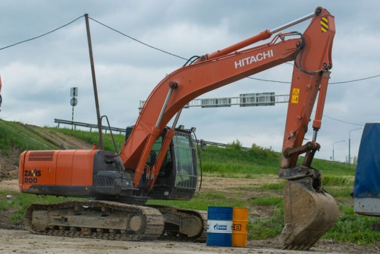 Gdzie znaleźć części do maszyn Hitachi?