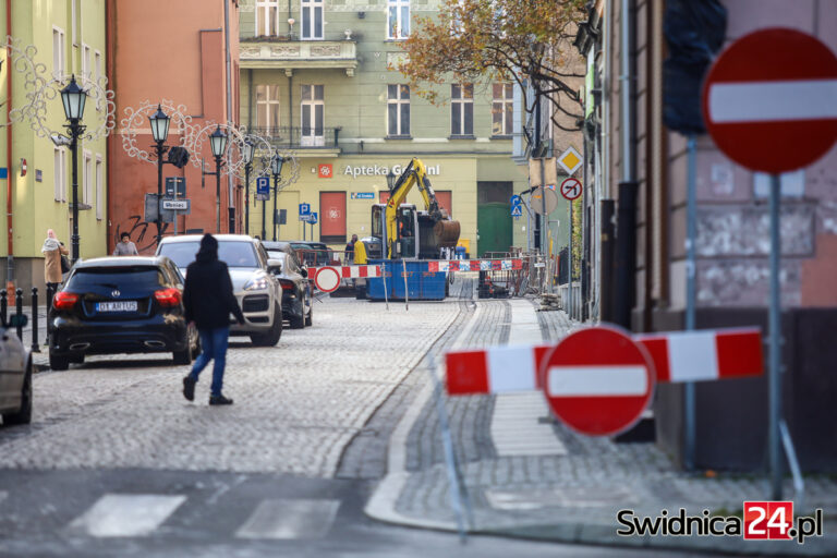 Franciszkańska przecięta na pół, Grodzka dwukierunkowa. Od dzisiaj zmiany w centrum [FOTO]