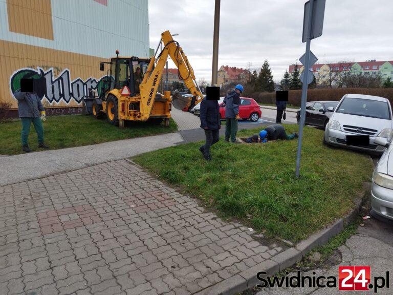 Wciąż szukają źródła awarii. Na Zarzeczu zimno