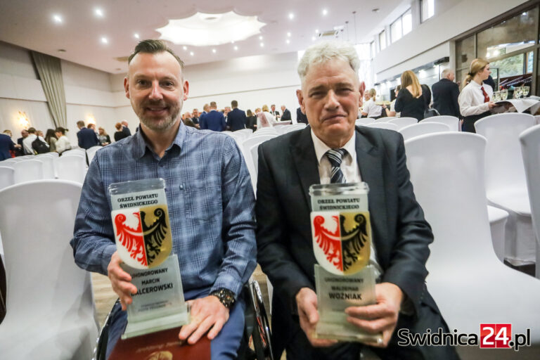 Marcin Balcerowski i Waldemar Woźniak uhonorowani Orłami Powiatu [FOTO/VIDEO]
