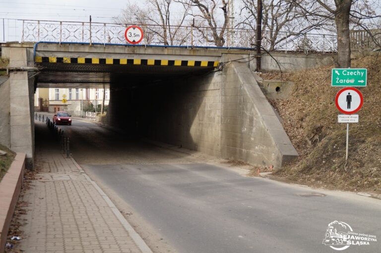 Jaworzyna Śląska. Nowy termin zamknięcia przejazdu pod wiaduktem na ulicy Wolności