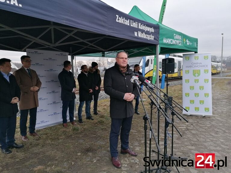 Przystanek kolejowy wielkiej wagi politycznej [FOTO]