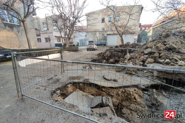 Co dalej z piwnicą, odkopaną w podwórzu ul. Grodzkiej?