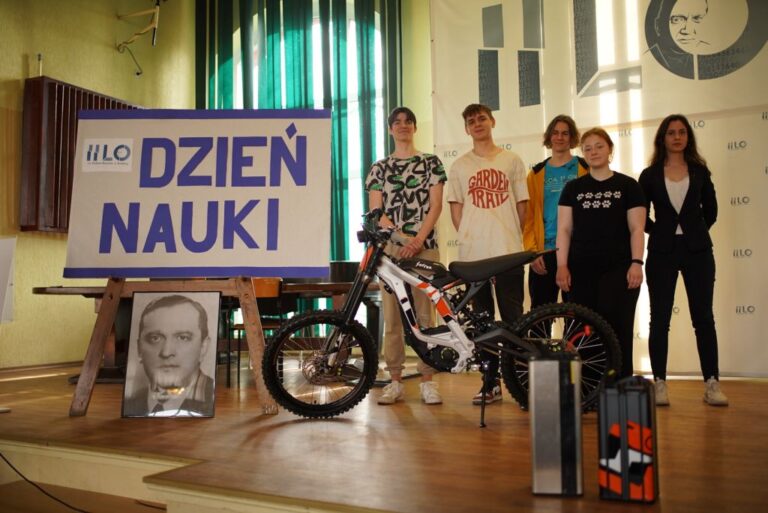 Licealiści chcą wiedzieć więcej. Pierwszy Dzień Nauki w świdnickim Banachu