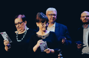 Salon Poezji. Alchemicy czytają wiersze ks. Twardowskiego