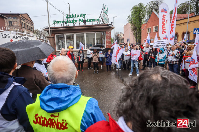 Nie ma chętnych na Zakłady Porcelany Stołowej „Karolina”. „Smutna wiadomość, ale nadzieja umiera ostatnia”