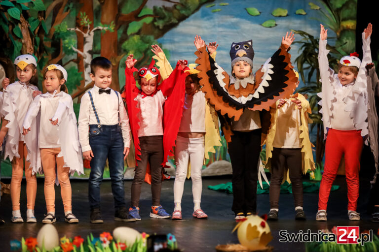 Barwne święto dziecięcego teatru rozpoczęte [DUŻO ZDJĘĆ]