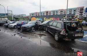 Po kraksie na Osiedlu Młodych. Policja ponawia apel do świadków i kierowców z wideorejestratorami