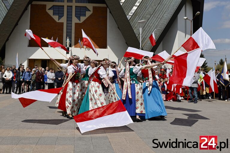 233 lata od uchwalenia Konstytucji 3 Maja. Uroczystości w powiecie świdnickim [PROGRAM]