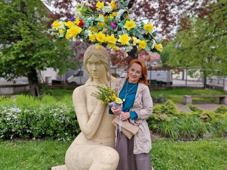 Świętowali powstanie „Nagiej Panny” w Żarowie. Wyjątkowa rzeźba ma już 45 lat [FOTO]
