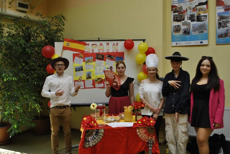 „Multicultural Day” w Zespole Szkół Hotelarsko-Turystycznych [FOTO]