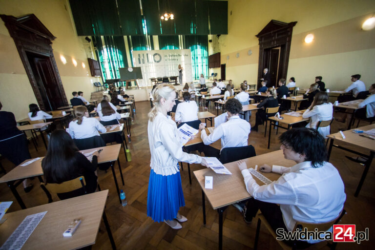 Maturzyści poznali wyniki egzaminów. Zdawalność w powiecie wyższa niż przed rokiem