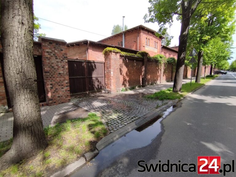 Fekalia płynęły co najmniej tydzień