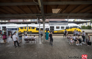 Nadjeżdża nowy rozkład jazdy. Będą remontowe utrudnienia na niektórych trasach. Co z połączeniami do Skalnego Miasta?