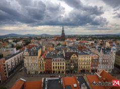 Alert RCB dla powiatu świdnickiego. Zbliżają się burze i ulewy