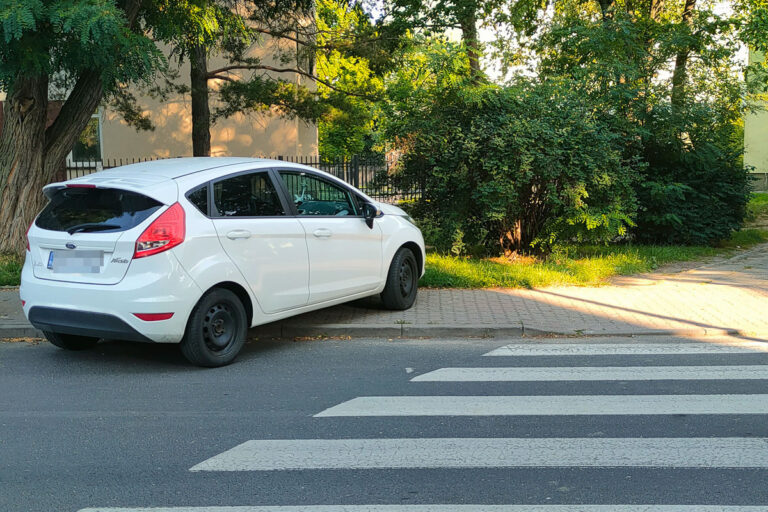 Mistrzowie parkowania [FOTO]